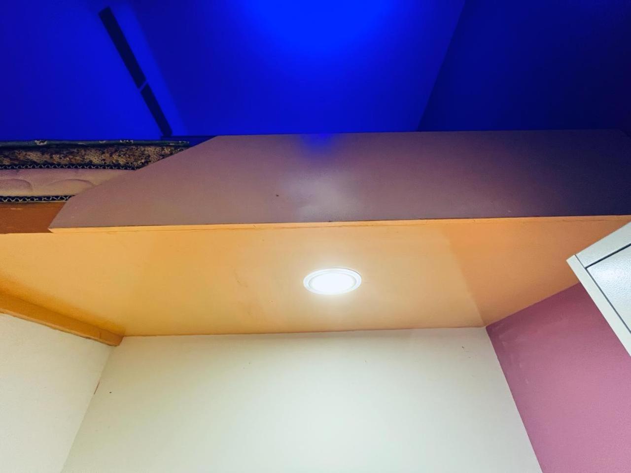 Appartement Moon Backpackers Burjman Exit 2, Family Partitions, Loft Partitions, à Dubaï Extérieur photo